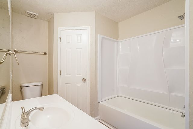 209 Rapid Waters Ct, Christiana, TN 37037