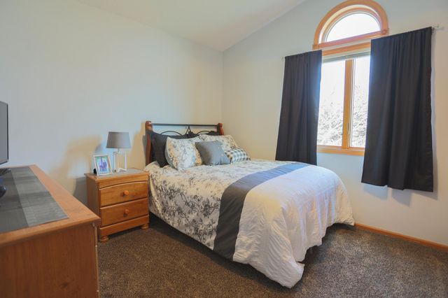 N8185 945th Street, River Falls, WI 54022