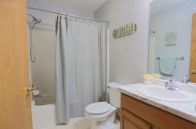 N8185 945th Street, River Falls, WI 54022