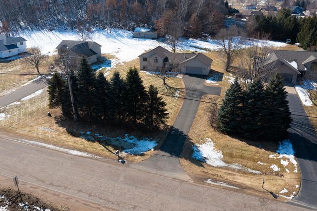 N8185 945th Street, River Falls, WI 54022