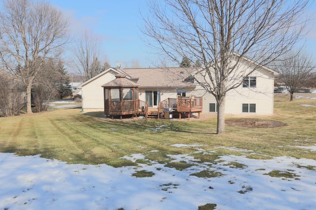 N8185 945th Street, River Falls, WI 54022