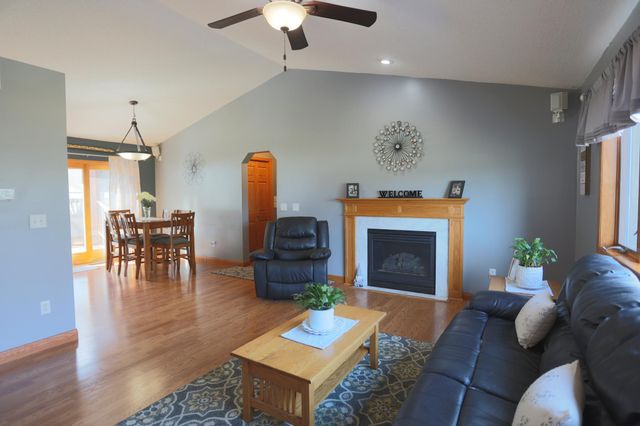 N8185 945th Street, River Falls, WI 54022