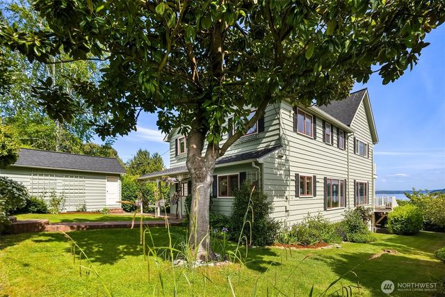 20446 Chautauqua Beach Road SW, Vashon, WA 98070