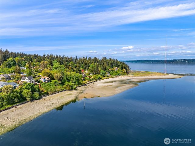 20446 Chautauqua Beach Road SW, Vashon, WA 98070