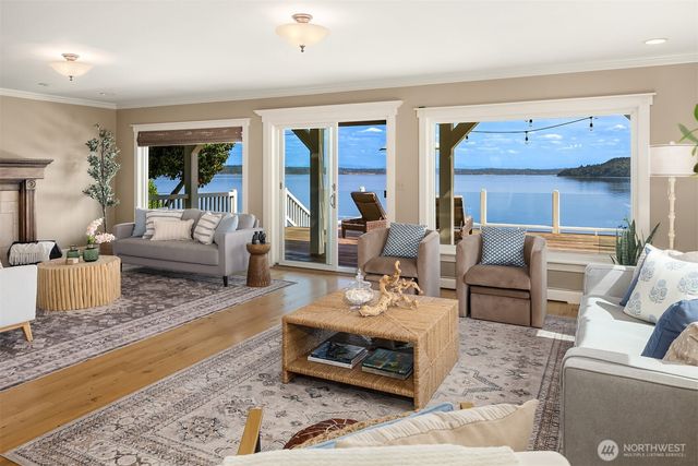 20446 Chautauqua Beach Road SW, Vashon, WA 98070