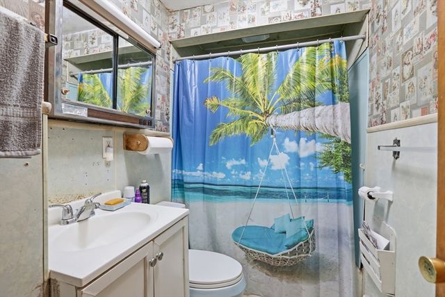 94 Nancy Ave, Dracut, MA 01826