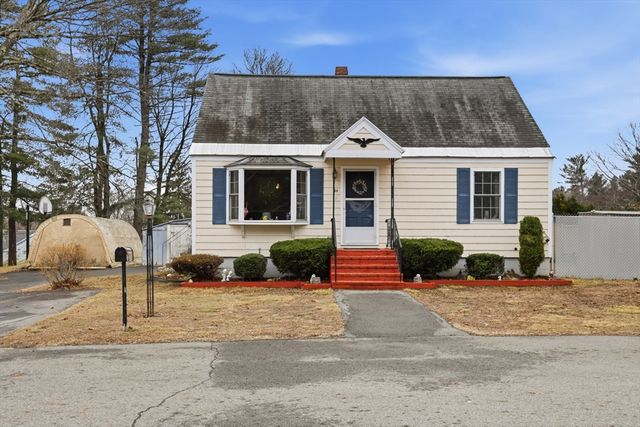 94 Nancy Ave, Dracut, MA 01826