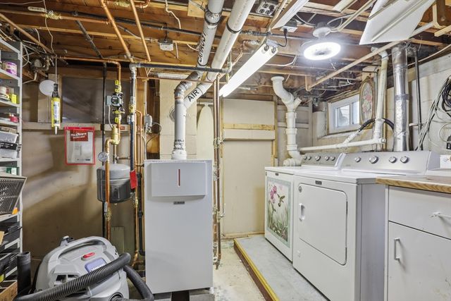 94 Nancy Ave, Dracut, MA 01826