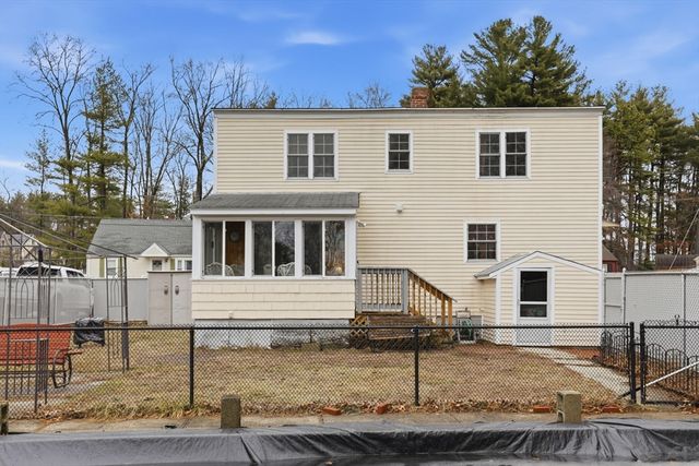 94 Nancy Ave, Dracut, MA 01826