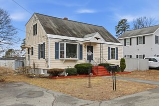 94 Nancy Ave, Dracut, MA 01826
