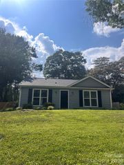 3301 Braewick Place, Charlotte, NC 28227