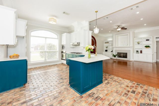 4132 Berthelot St, Addis, LA 70710