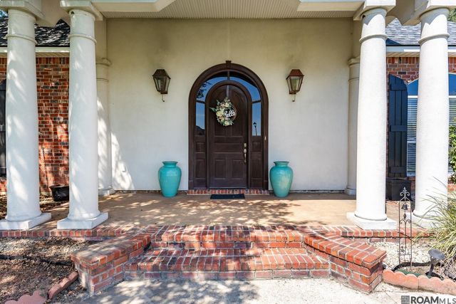 4132 Berthelot St, Addis, LA 70710