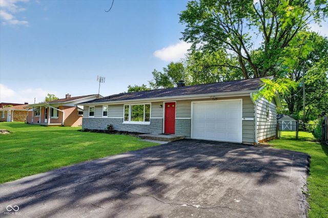 725 Howard Road, Greenwood, IN 46142