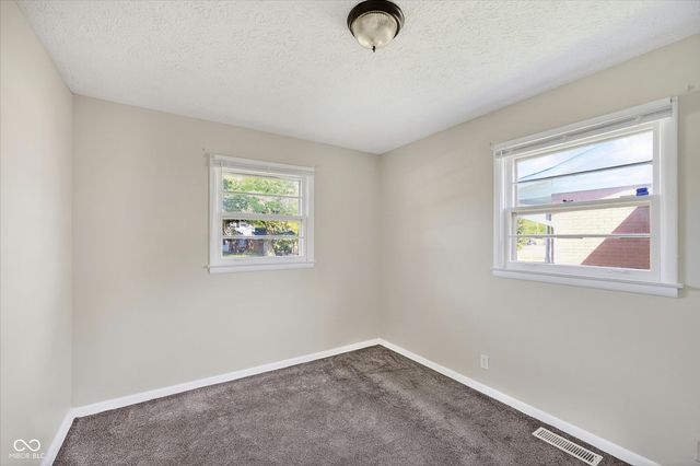 725 Howard Road, Greenwood, IN 46142