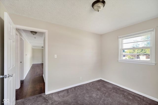 725 Howard Road, Greenwood, IN 46142