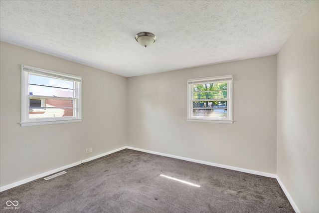 725 Howard Road, Greenwood, IN 46142