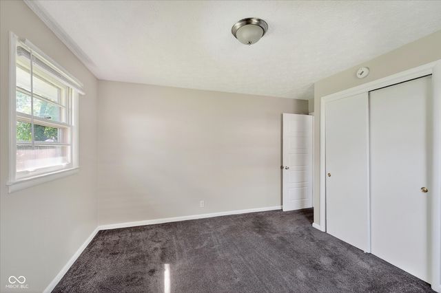 725 Howard Road, Greenwood, IN 46142