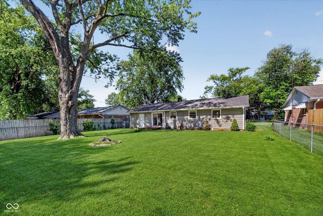 725 Howard Road, Greenwood, IN 46142