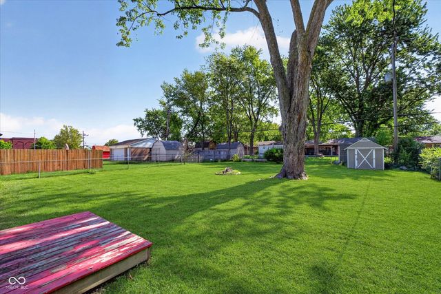 725 Howard Road, Greenwood, IN 46142