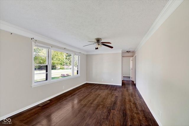 725 Howard Road, Greenwood, IN 46142