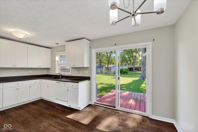 725 Howard Road, Greenwood, IN 46142