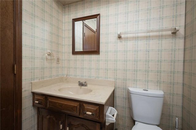 601 E 107th Terrace, Kansas City, MO 64114