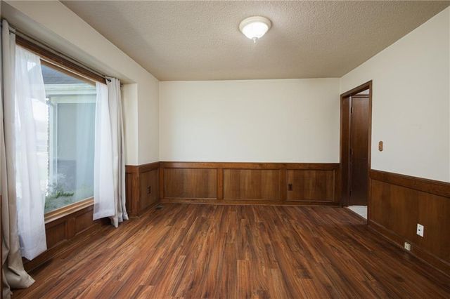 601 E 107th Terrace, Kansas City, MO 64114