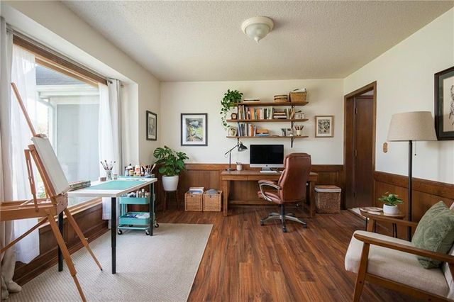 601 E 107th Terrace, Kansas City, MO 64114