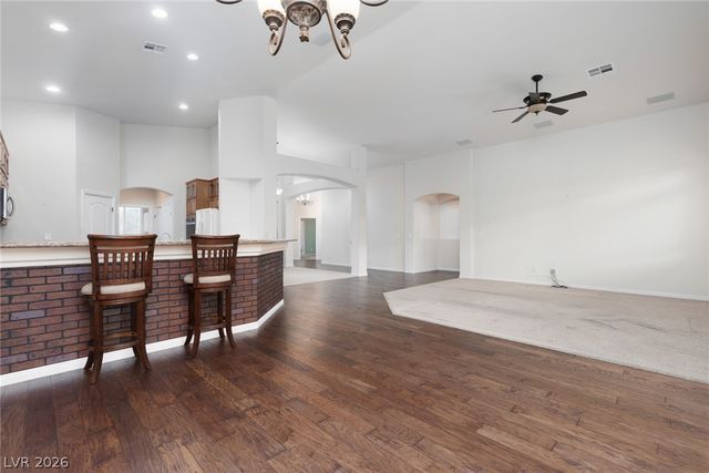 1995 Dakota Lodge Avenue, Las Vegas, NV 89123