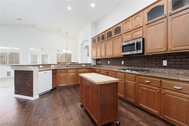 1995 Dakota Lodge Avenue, Las Vegas, NV 89123