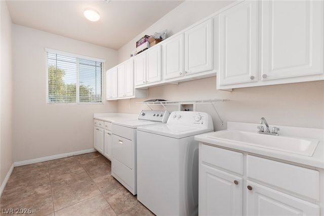 1995 Dakota Lodge Avenue, Las Vegas, NV 89123