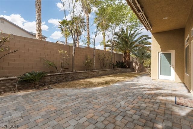 1995 Dakota Lodge Avenue, Las Vegas, NV 89123