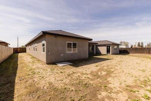 3351 N Bautista Avenue, Hanford, CA 93230