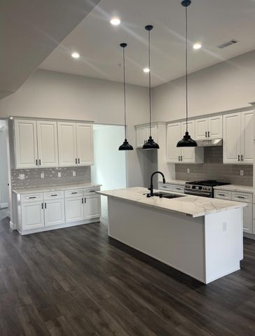 3351 N Bautista Avenue, Hanford, CA 93230