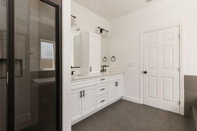 3351 N Bautista Avenue, Hanford, CA 93230