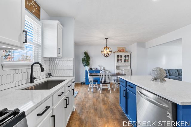 2749 Blue Stem Drive, Zeeland, MI 49464