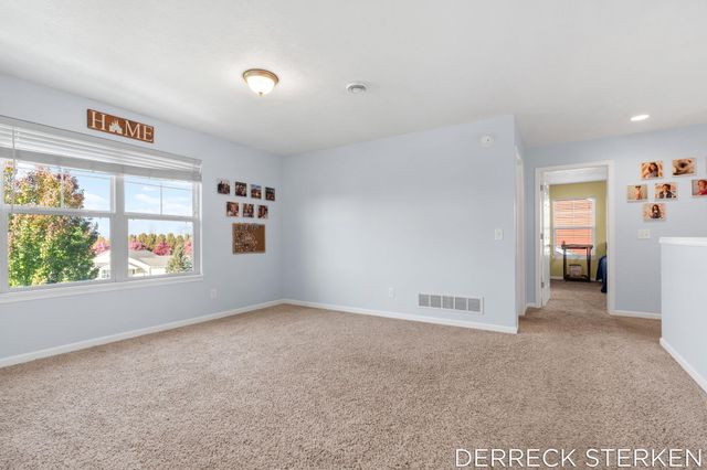 2749 Blue Stem Drive, Zeeland, MI 49464