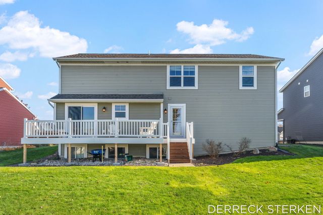 2749 Blue Stem Drive, Zeeland, MI 49464