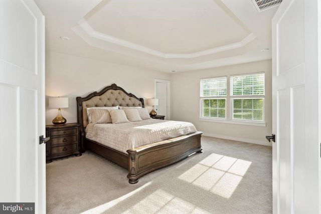 39 OAK RD, Stafford, VA 22556