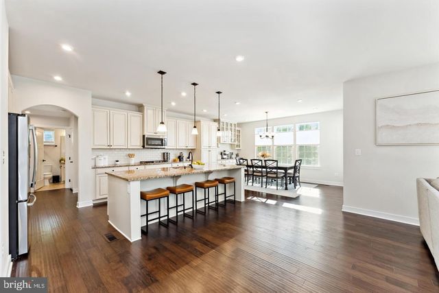39 OAK RD, Stafford, VA 22556
