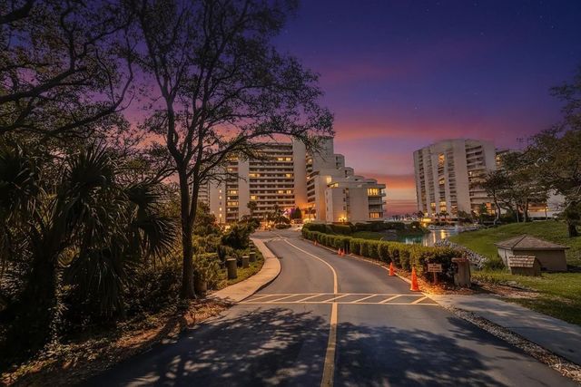 101 Ocean Creek Dr Apt QQ3, Myrtle Beach, SC 29572