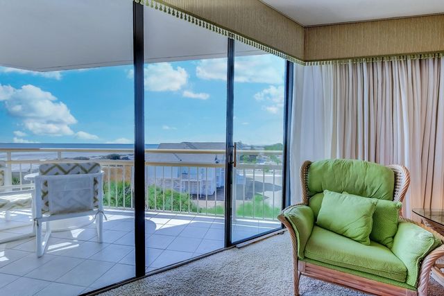 101 Ocean Creek Dr Apt QQ3, Myrtle Beach, SC 29572