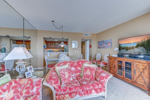 101 Ocean Creek Dr Apt QQ3, Myrtle Beach, SC 29572