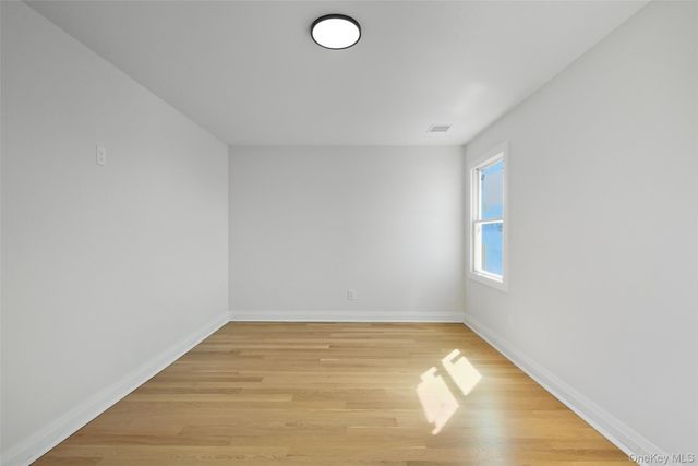 101 Clocks Boulevard, Massapequa, NY 11758