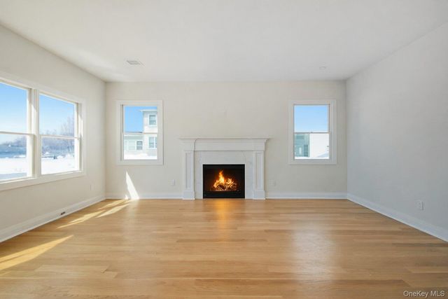 101 Clocks Boulevard, Massapequa, NY 11758