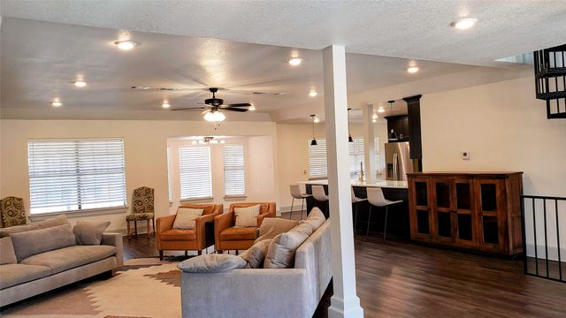 703 San Jacinto Street, Mineral Wells, TX 76067