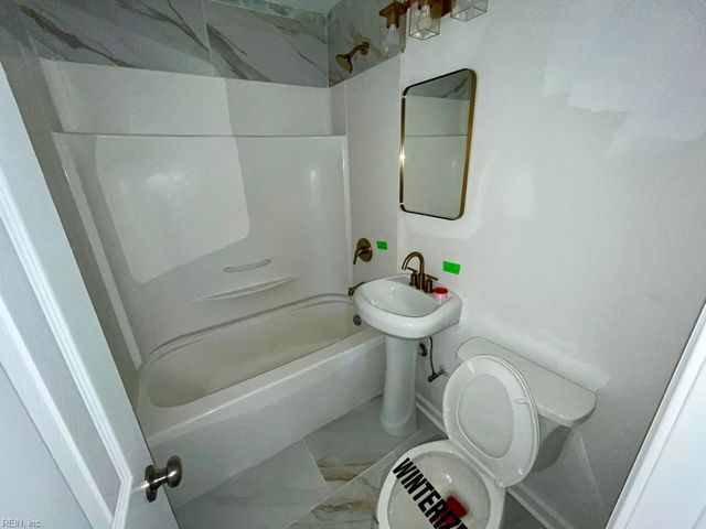 2112 E Pembroke AVE, Hampton, VA 23664