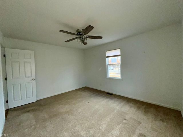 2112 E Pembroke AVE, Hampton, VA 23664