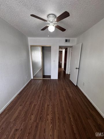 510 Real Road 16, Bakersfield, CA 93309